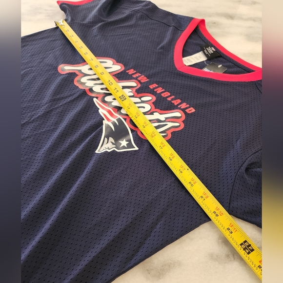 NFL New England Patriot's Mesh Jersey Girl's Size XL (15/17) - Picture 3 of 5
